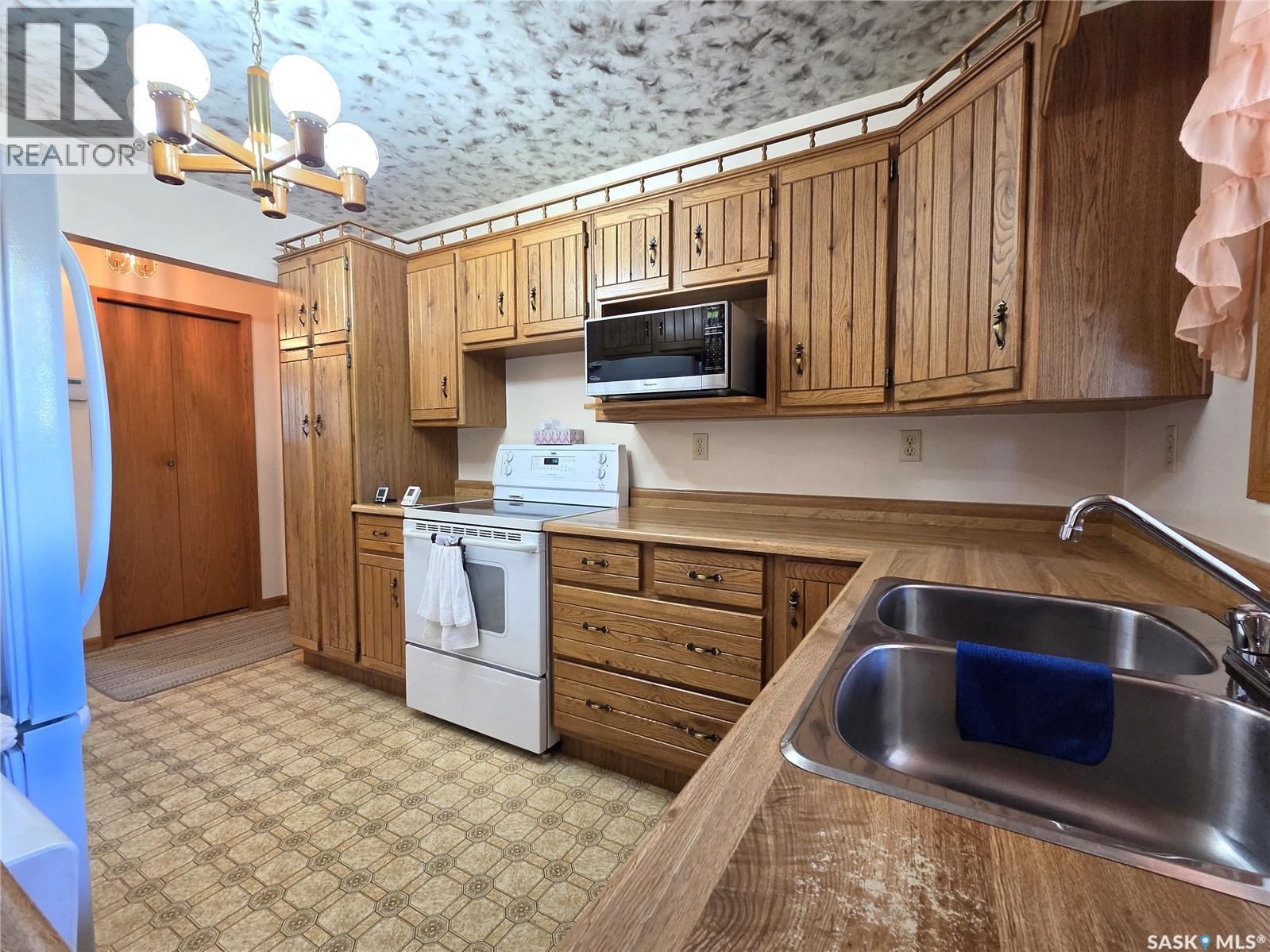 125 Mainprize STREET, Midale — photo 6