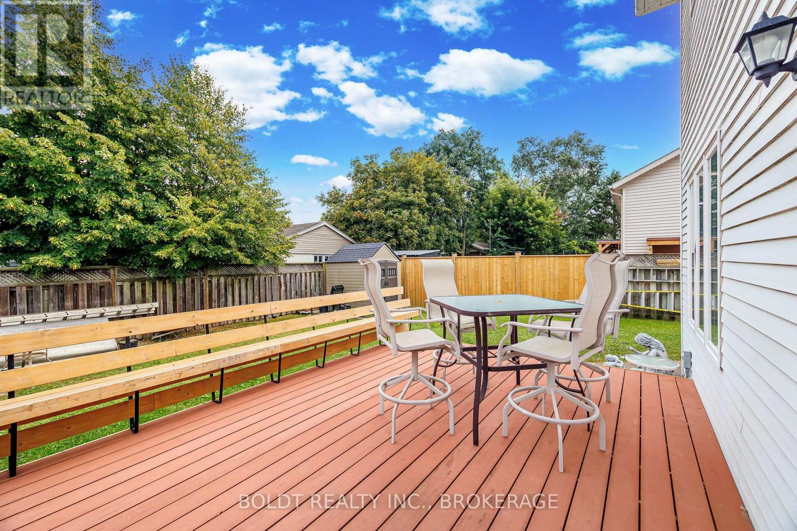 16 WESTBURY DRIVE - Image 28