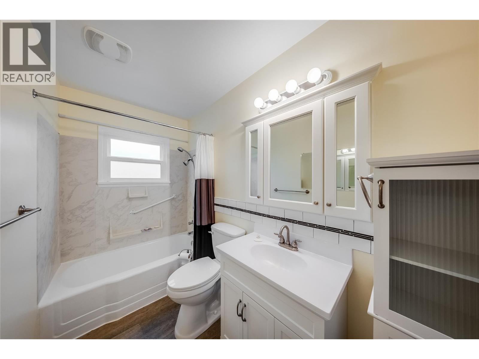 735 10th Avenue - 21