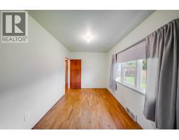 735 10th Avenue, Montrose, BC V0G1P0 Photo 16