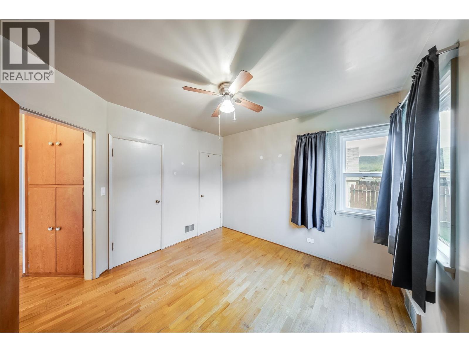 735 10th Avenue - 18