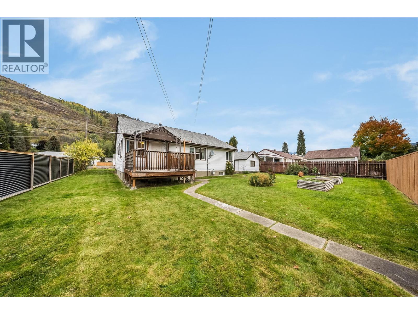 735 10th Avenue - Image 39