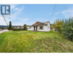 735 10th Avenue, Montrose, BC V0G1P0 Photo 43