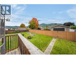 735 10th Avenue, Montrose, BC V0G1P0 Photo 31