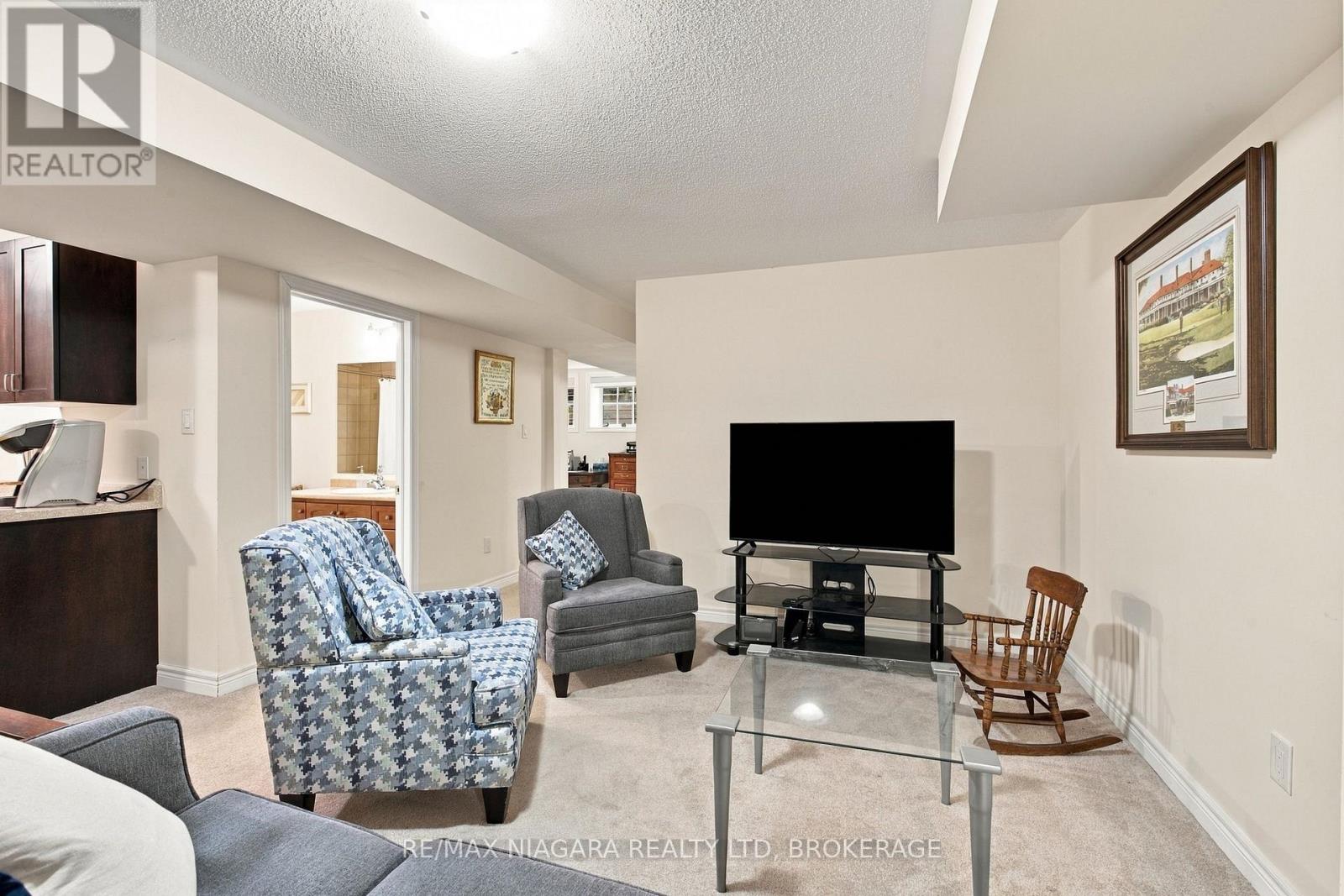 4 BLACKBIRD STREET - Image 37