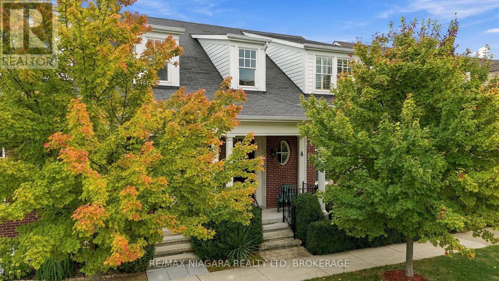 4 BLACKBIRD STREET - 42