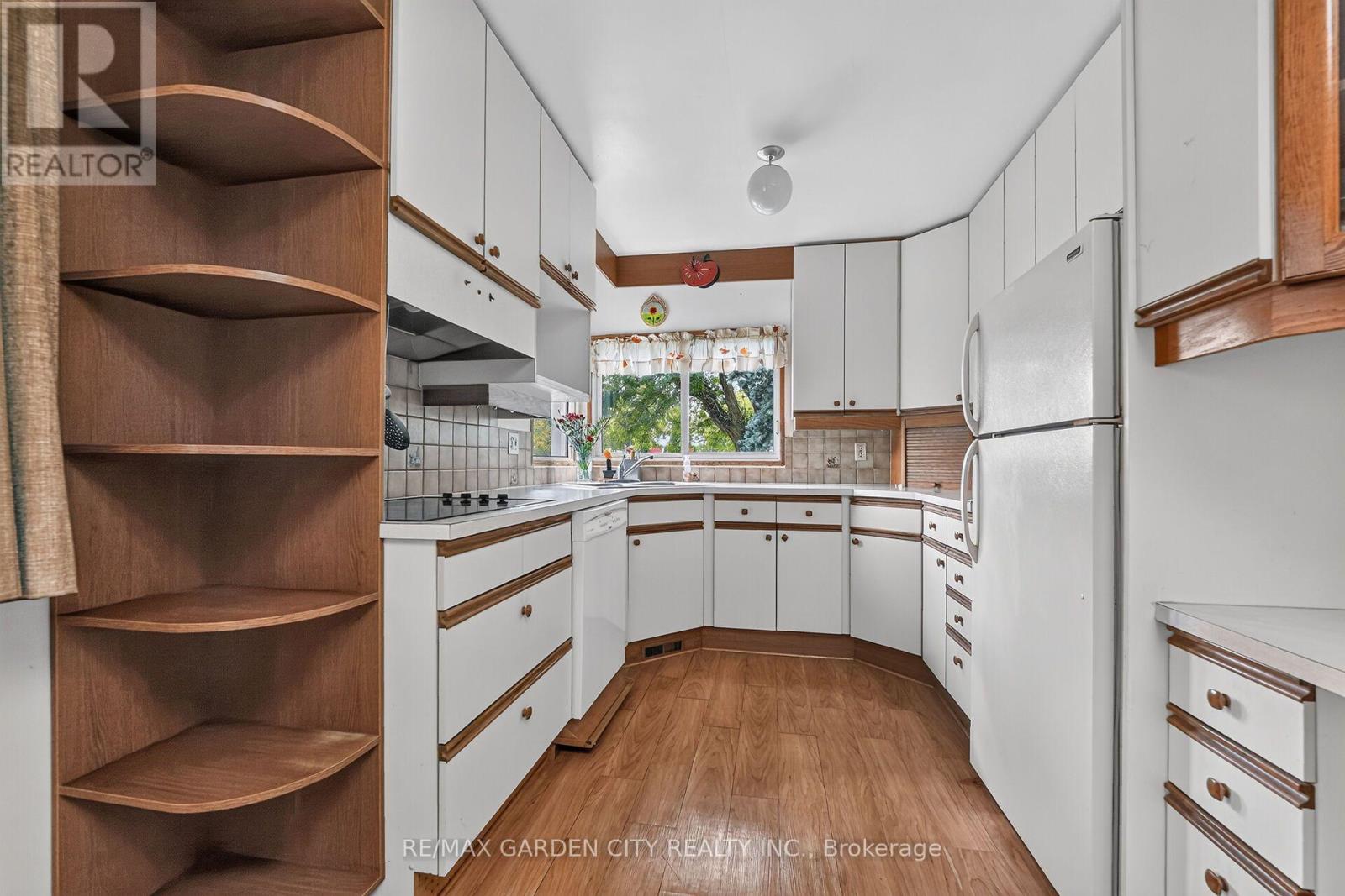 529 CARLTON STREET - Image 5