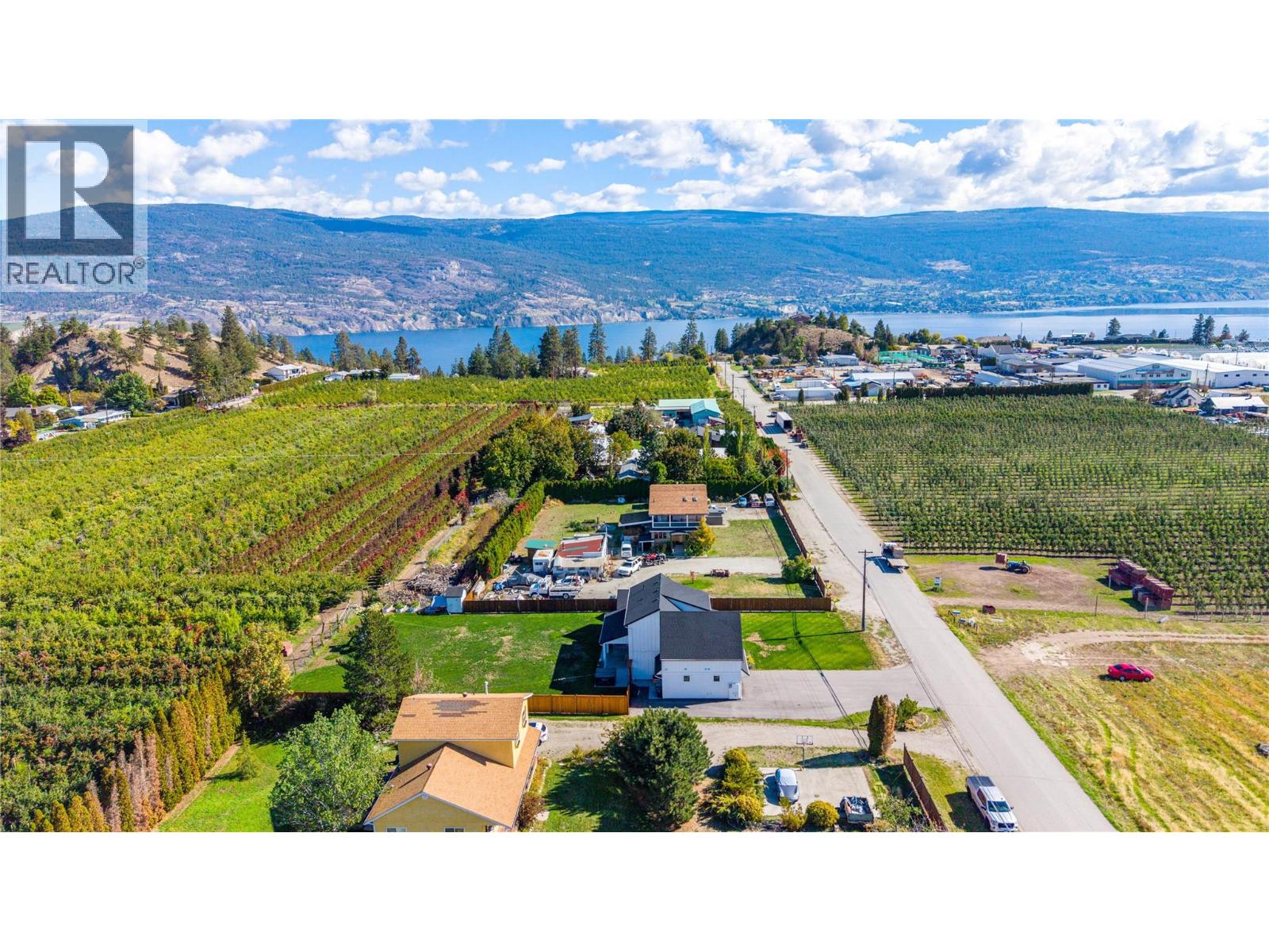 9294 JONES FLAT Road, Summerland