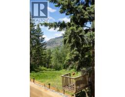 4006 Coachwood Close, Coldstream, BC V1B3Y4 Photo 19