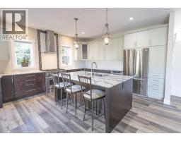 4006 Coachwood Close, Coldstream, BC V1B3Y4 Photo 33