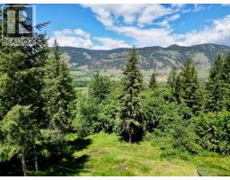 4006 Coachwood Close, Coldstream, BC V1B3Y4 Photo 18