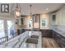 4006 Coachwood Close, Coldstream, BC V1B3Y4 Photo 34