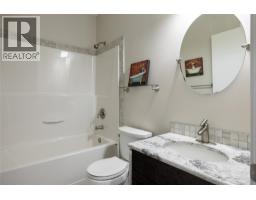 4006 Coachwood Close, Coldstream, BC V1B3Y4 Photo 49
