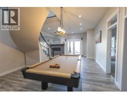 4006 Coachwood Close, Coldstream, BC V1B3Y4 Photo 54