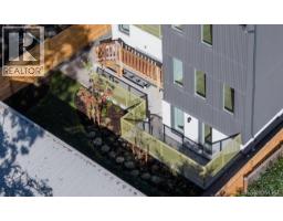 3 1721 Adanac St, Victoria, BC V8R2C4 Photo 18