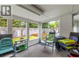 Primary Bedroom - 834 Redonda Pl, Qualicum Beach, BC V9K1R4 Photo 9