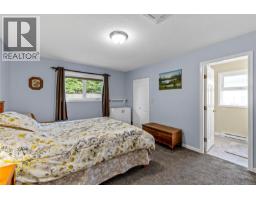834 Redonda Pl, Qualicum Beach, BC V9K1R4 Photo 32