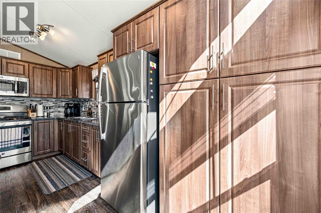 #R 17 9338 W IPPERWASH ROAD - 19
