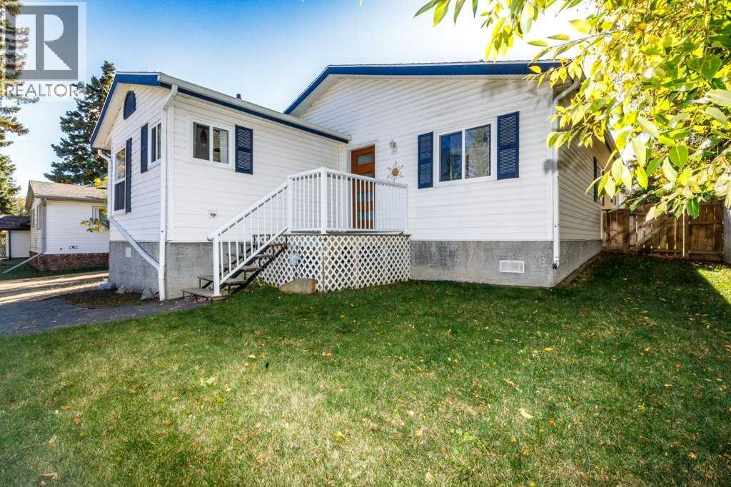 5119 48 Avenue, Sylvan Lake, Alberta, T4S1G6