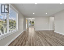 Living room - 7701 Birch Lane, Coldstream, BC V1B1P1 Photo 6