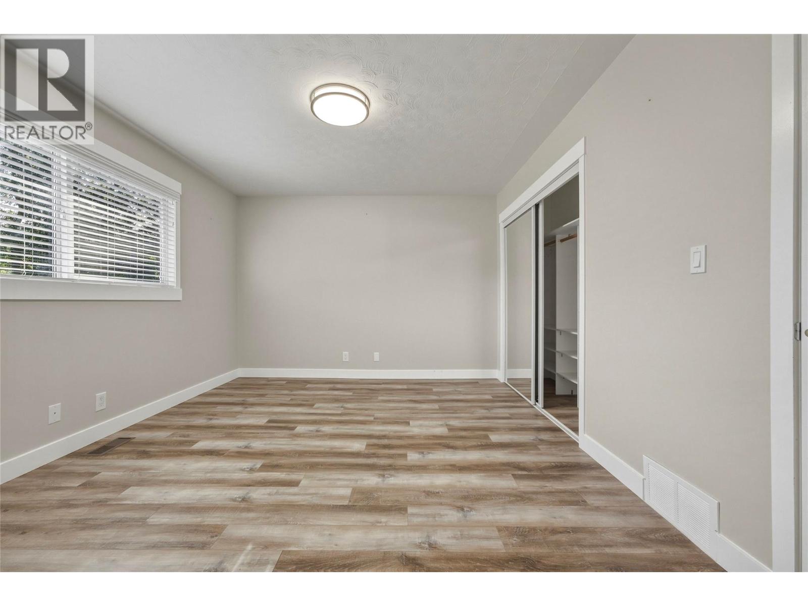 7701 Birch Lane - Image 12