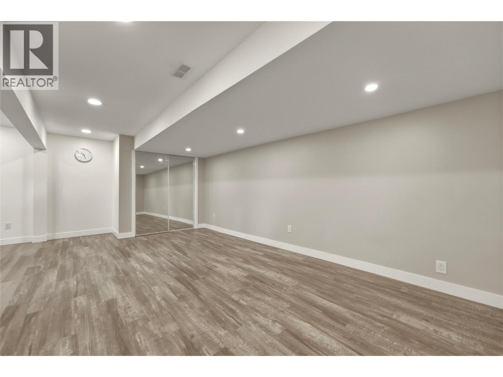 7701 Birch Lane - Image 29