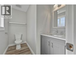 7701 Birch Lane, Coldstream, BC V1B1P1 Photo 21