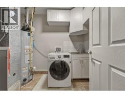 7701 Birch Lane, Coldstream, BC V1B1P1 Photo 26