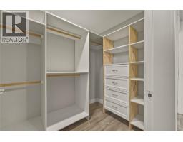 7701 Birch Lane, Coldstream, BC V1B1P1 Photo 37