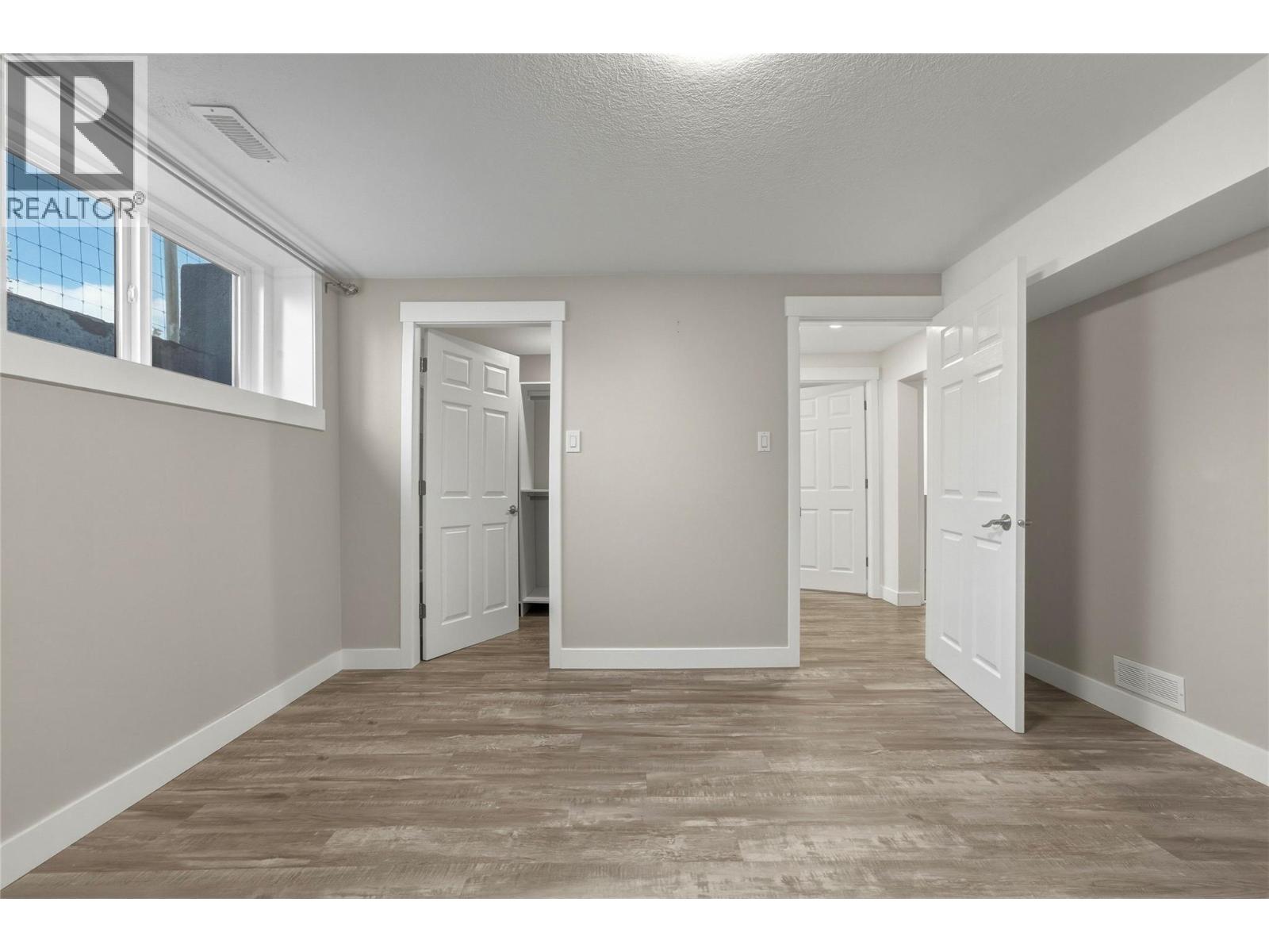 7701 Birch Lane - 38