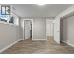 7701 Birch Lane, Coldstream, BC V1B1P1 Photo 38