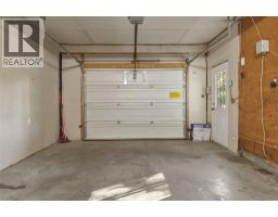 7701 Birch Lane, Coldstream, BC V1B1P1 Photo 40