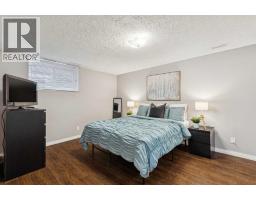 7 Woodgreen Crescent Sw, Calgary, AB T2W4A4 Photo 36