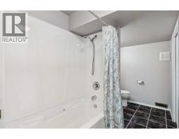7 Woodgreen Crescent Sw, Calgary, AB T2W4A4 Photo 37
