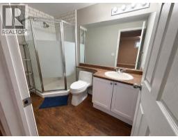 Bedroom - 220 Mcgill Boulevard W, Lethbridge, AB T1K4C6 Photo 9