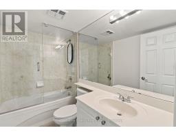 402 - 16 Dallimore Circle, Toronto, ON M3C4C4 Photo 12