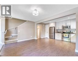 Primary Bedroom - 702, 50 Belgian Lane, Cochrane, AB T4C0Y5 Photo 8