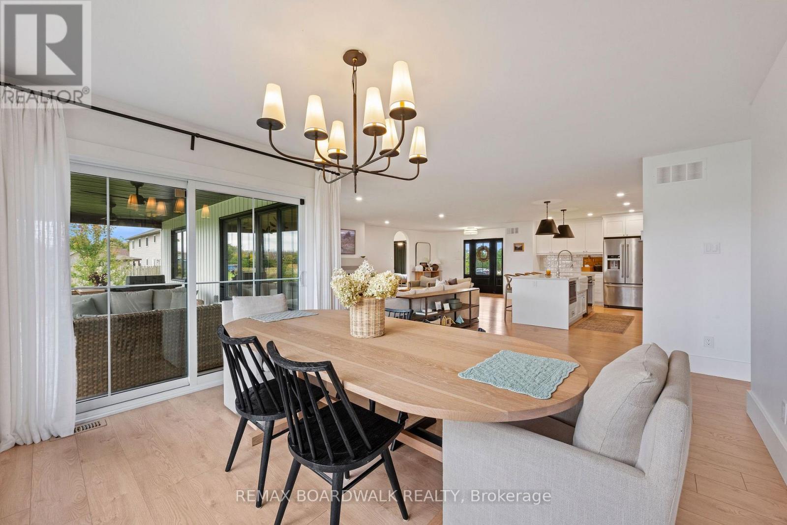 540 CRAIN DRIVE - Image 25