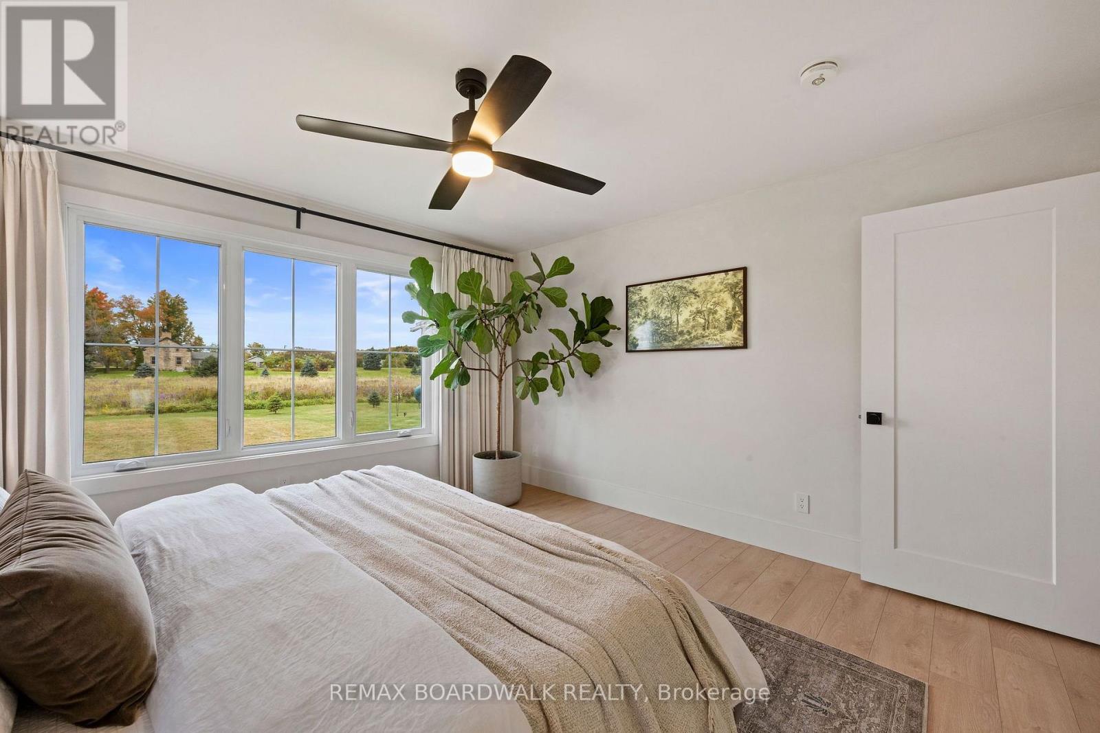 540 CRAIN DRIVE - Image 27