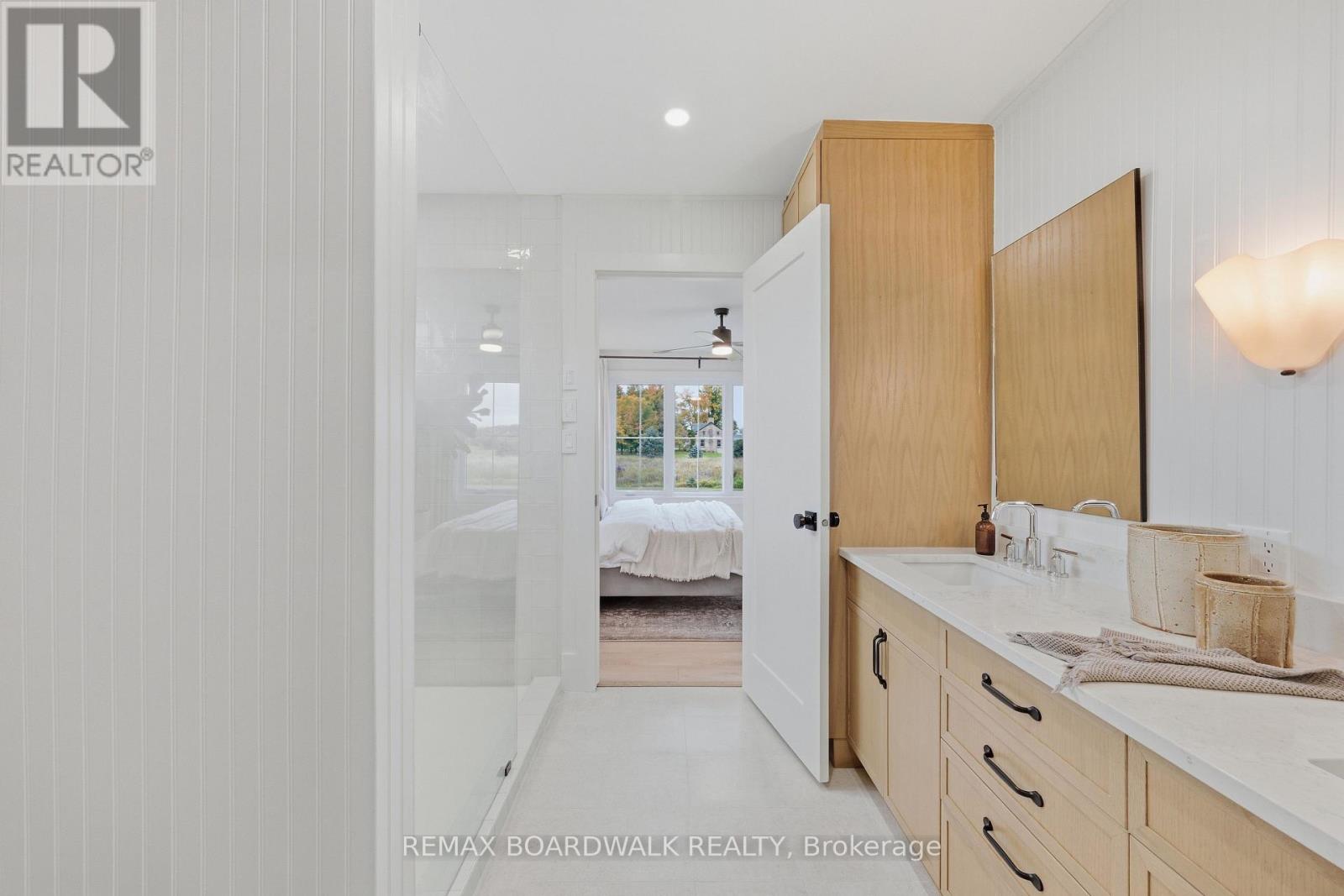 540 CRAIN DRIVE - Image 30