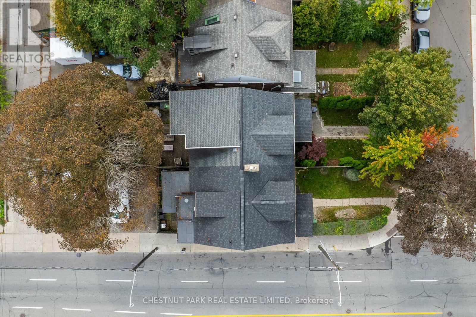 185 WALMER ROAD - 44