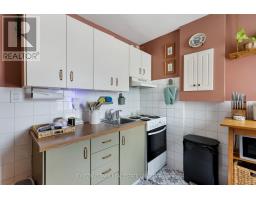 185 Walmer Road, Toronto, ON M5R2X8 Photo 16