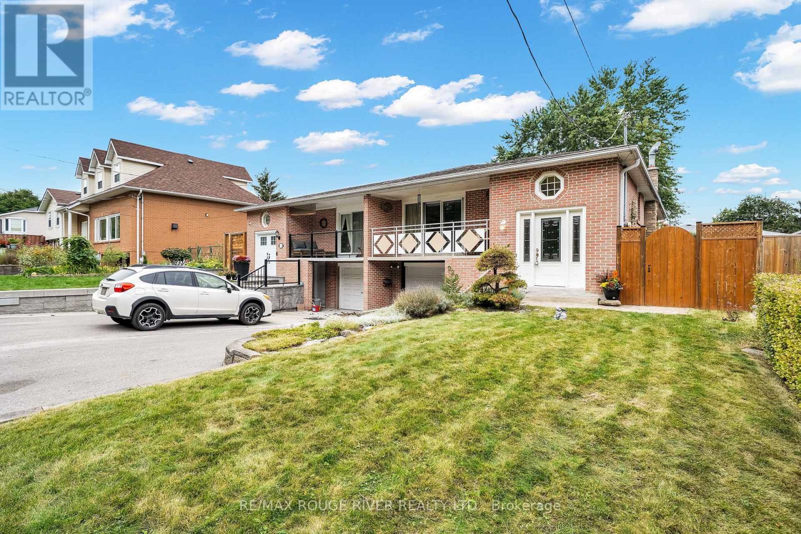 920 SUNRISE AVENUE, Pickering (West Shore) — photo 2