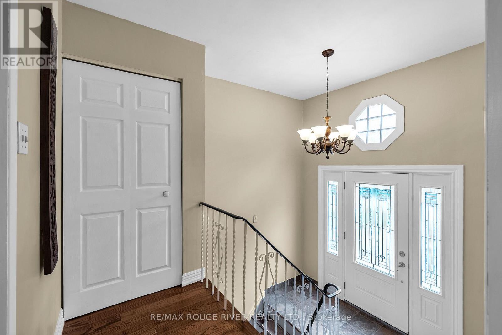 920 SUNRISE AVENUE - 6