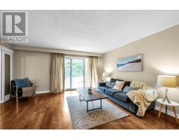 920 Sunrise Avenue, Pickering, ON L1W2G3 Photo 13