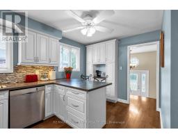 920 Sunrise Avenue, Pickering, ON L1W2G3 Photo 9