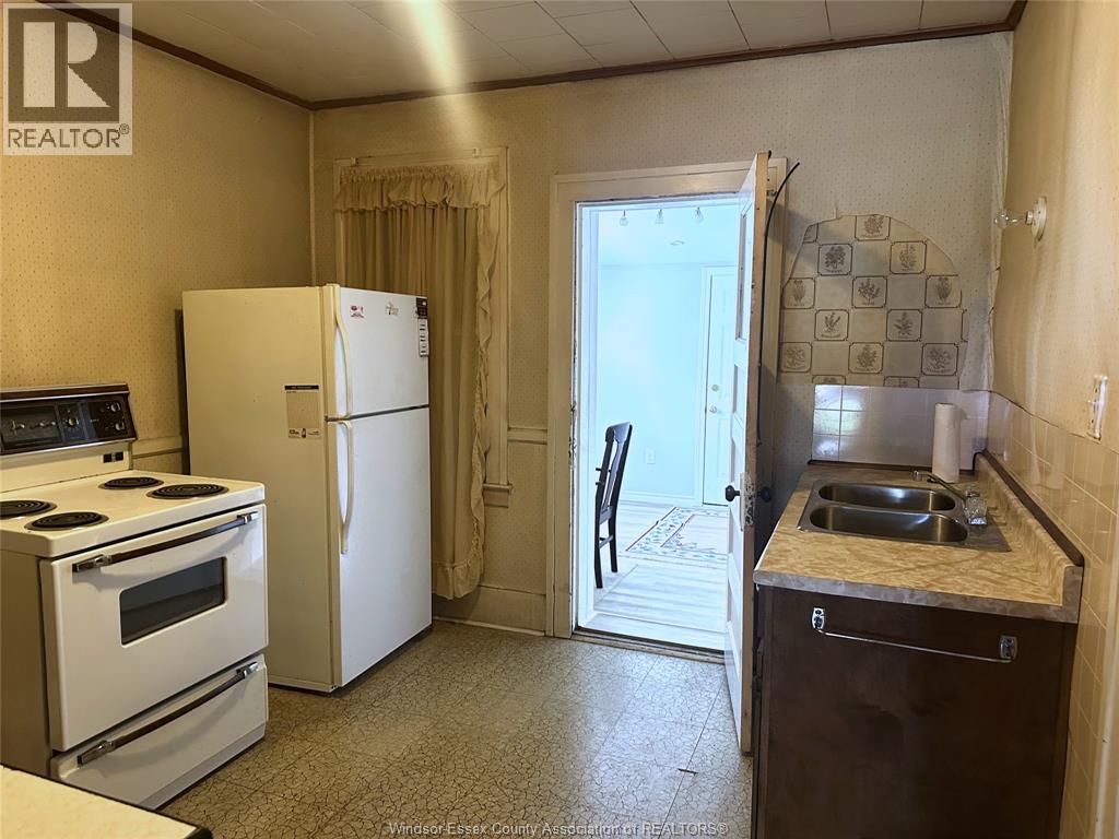 1577 MOY AVENUE - 13