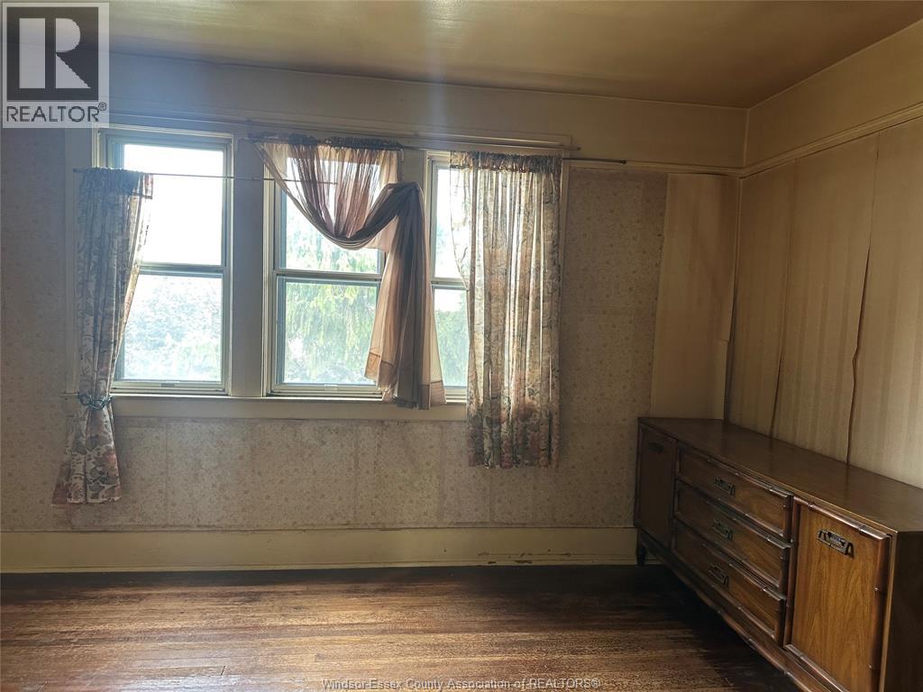 1577 MOY AVENUE - 26