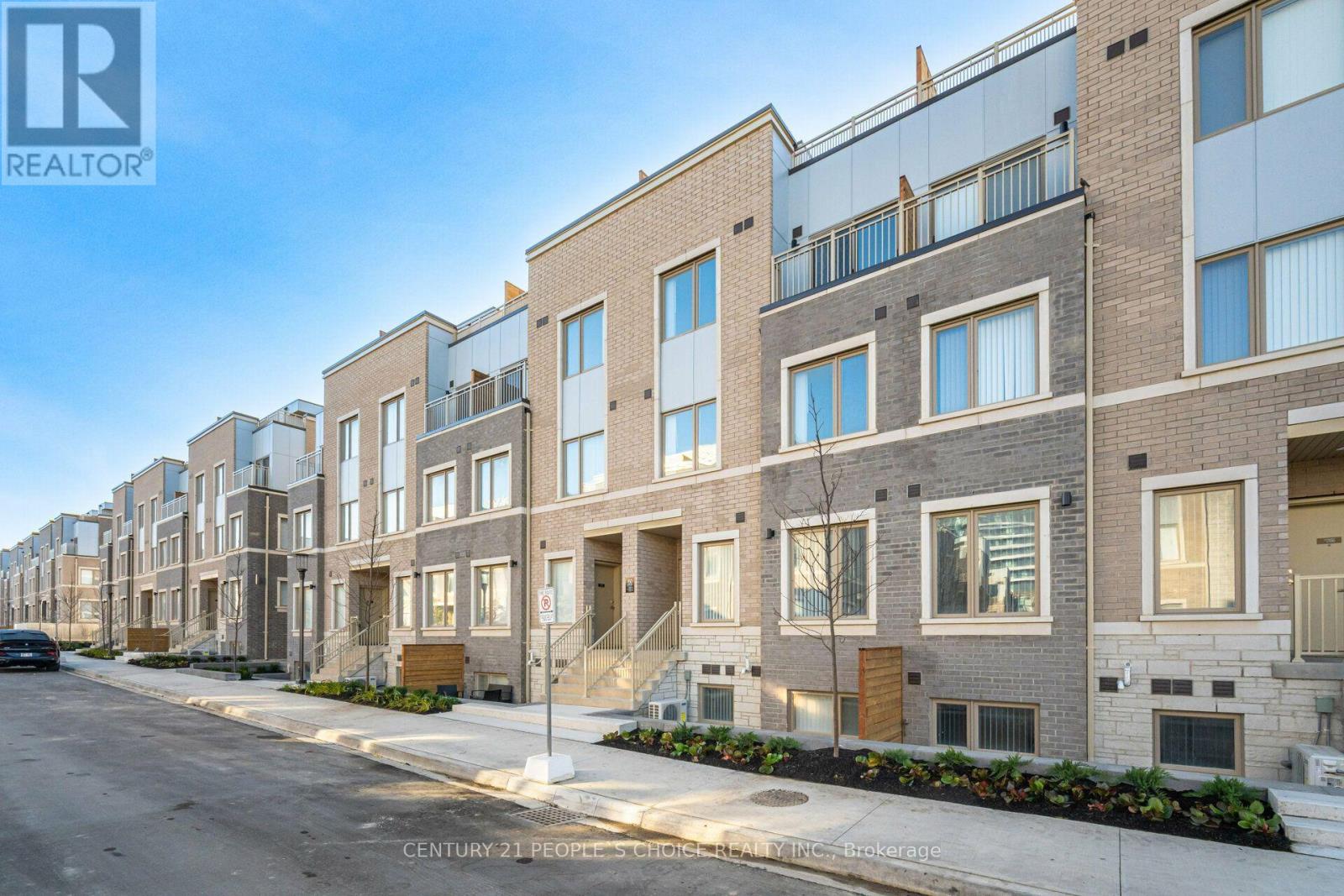 TH263 - 150 HONEYCRISP CRESCENT N, Vaughan (Vaughan Corporate Centre) — photo 2