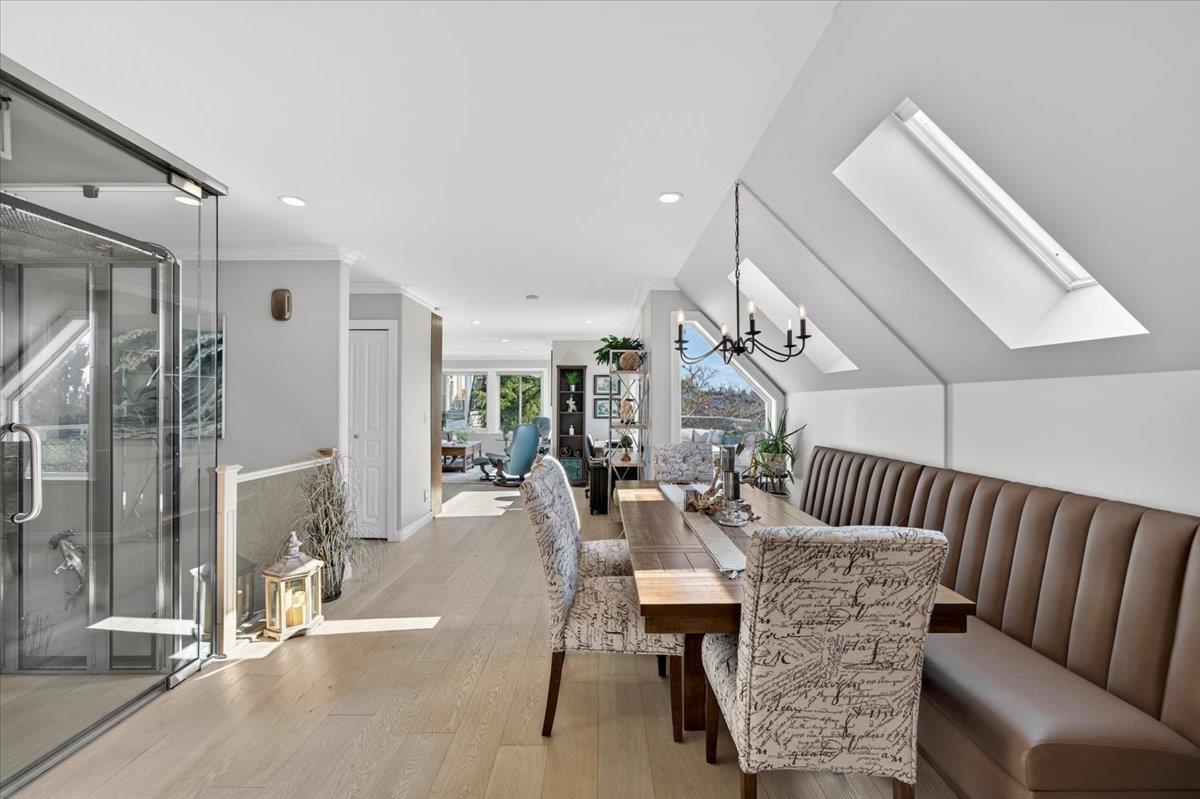 927 KENT STREET, White Rock - Image 1